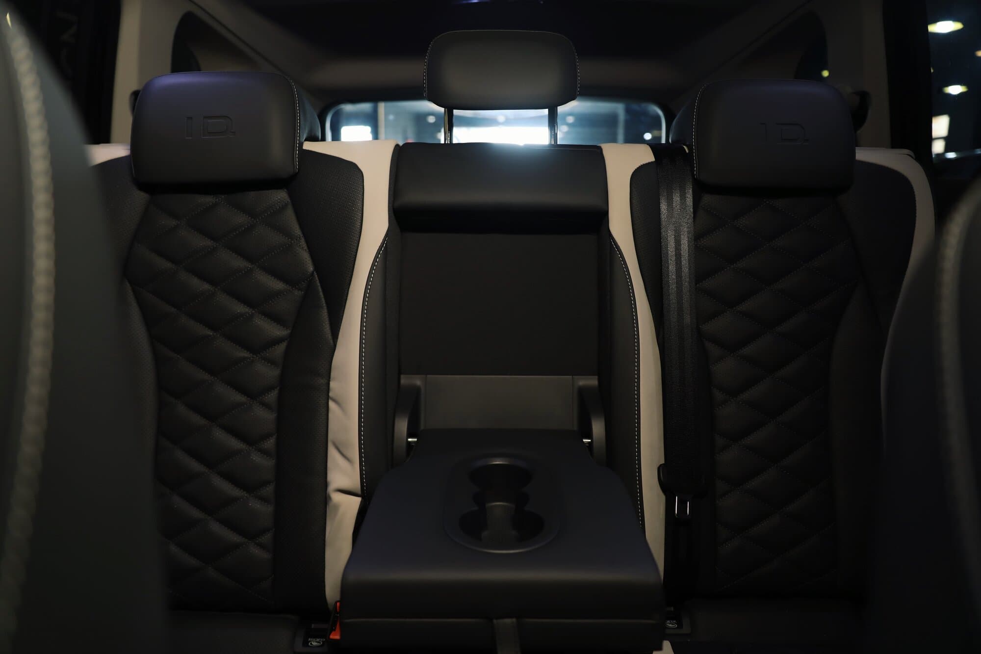 Volkswagen ID.6 - slide 2