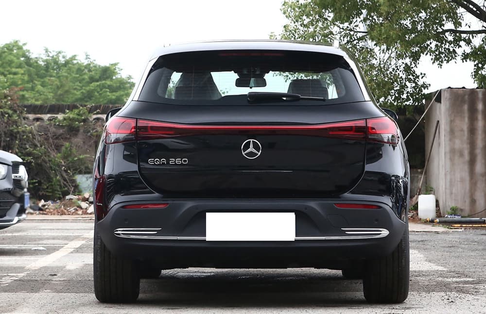 Mercedes EQA 260 - slide 2