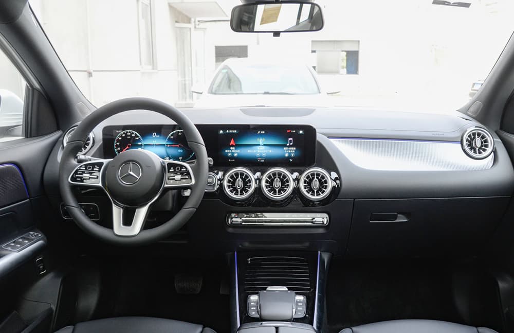 Mercedes EQA 260 - slide 4